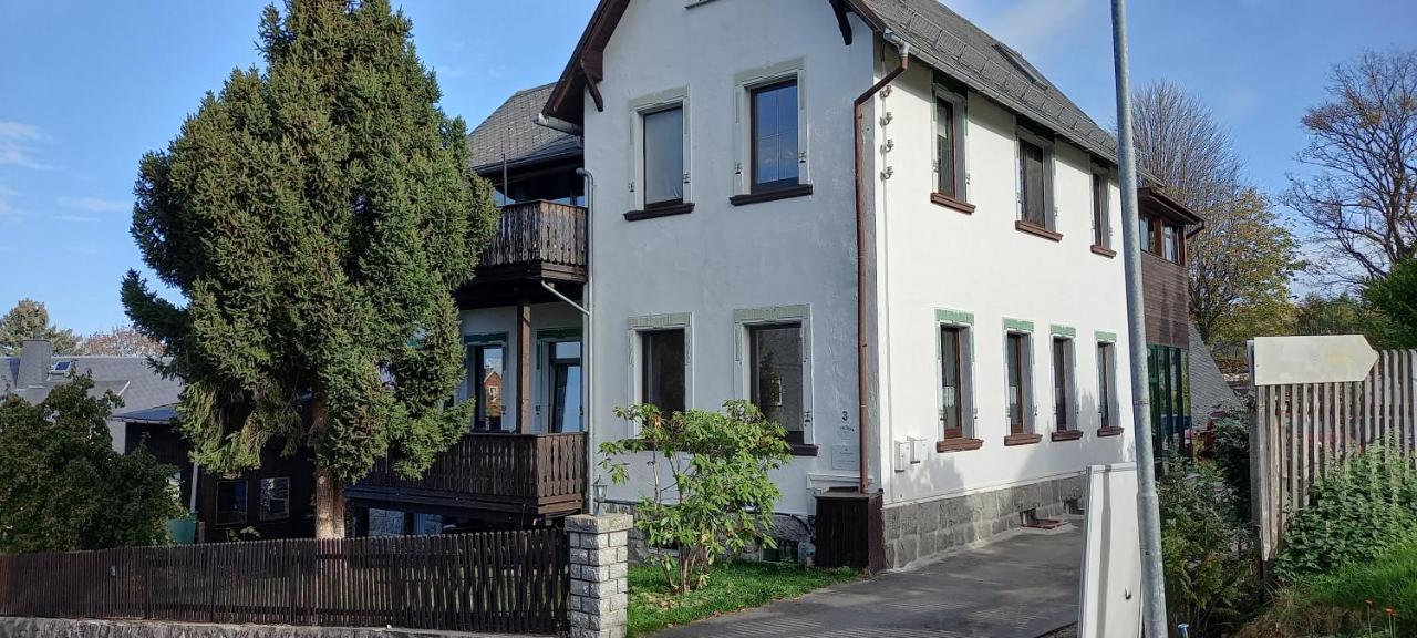 Familienfreundliche Ferienwohnung Erzgebirge Шнеберґ Екстер'єр фото