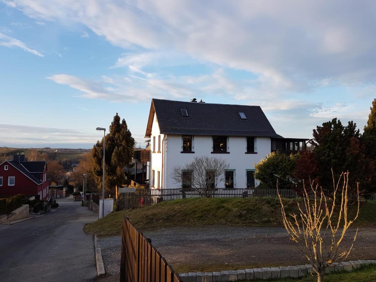 Familienfreundliche Ferienwohnung Erzgebirge Шнеберґ Екстер'єр фото